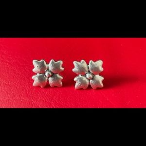 Patricia Nash brushed silvertone floral grape leaf stud earrings